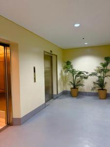 Shell Residences MOA Prime - Paul