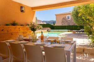 Maisons de vacances Maison au Castellet avec piscine : photos des chambres