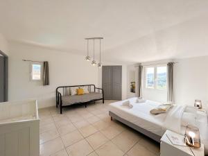 Maisons de vacances Maison au Castellet avec piscine : photos des chambres