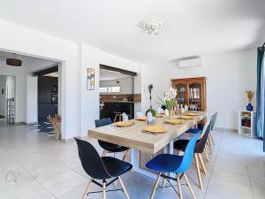 Maisons de vacances Villa Portiragnes avec piscine chauffee : photos des chambres