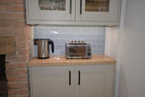 Delightful Cottage in Sandwich - One Bedroom