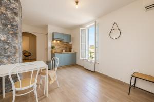 Studio Proche Centre - Lit Queen, Café Offert !