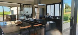 Casa Aconchegante na Represa Jurumirim Interior de São Paulo