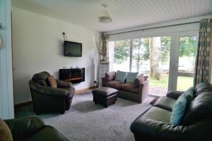 Special 2 Bedroom Home in White Cross