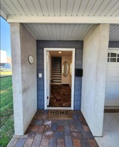 Vista Villa - 3 Bedrooms with Roof Top Deck!