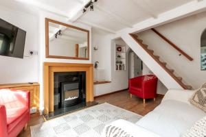 Stylish 2BD Family Hideaway in Dover