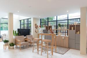 Shizuka House - 500 m walk to BTS Phrom Phong