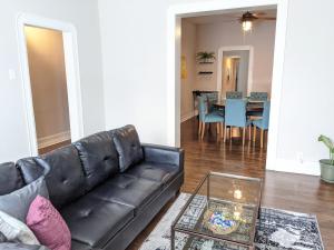 Spacious Bronzeville Apartment