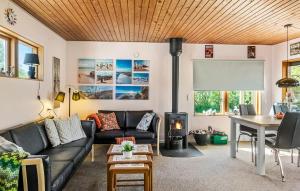 3 Bedroom Lovely Home In Gedser