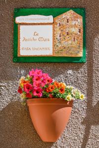 Le antiche mura img40