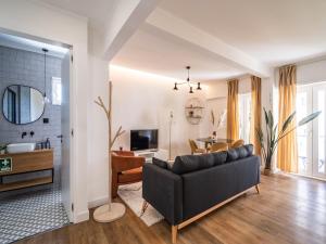 Akicity Campolide Wood