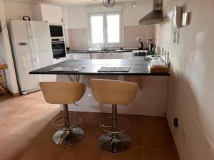 Brand New Sunny Golfing Holiday Home