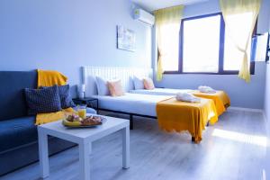 Triple Room with Terrace room in La Piazza Hotel