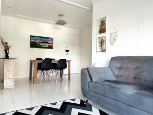 Apto na Barra a poucos minutos do metrô e da praia