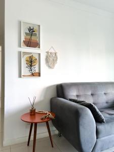 Apto na Barra a poucos minutos do metrô e da praia