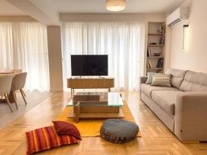 Syntagma Spacious Residence