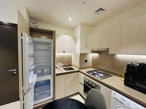 Creek Views 1 BR, Mins to Downtown in Sobha Creek Vistas