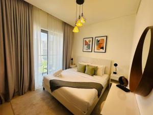 Creek Views 1 BR, Mins to Downtown in Sobha Creek Vistas
