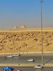 Pyramids Luxury Hotel