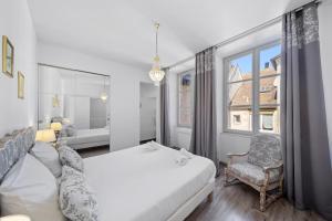 Appartements Le Beau Carnot - Appartement en Hypercentre de Beaune : photos des chambres