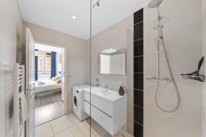 Appartements Le Beau Carnot - Appartement en Hypercentre de Beaune : photos des chambres