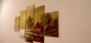 The First Floor I Top Rated Boutique Homestay I Near Lekhraj Metro Lucknow