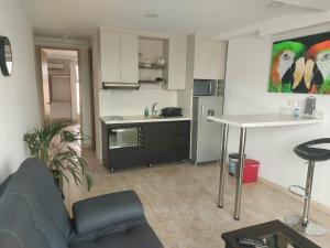 Cold AC-King Bed-Fast Wi-Fi-Medellin Paradise