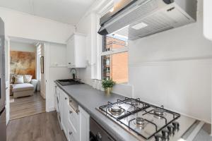 Trendy Central London Gem Next Victoria Station