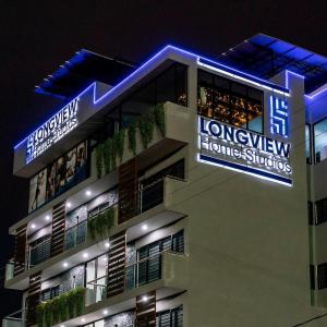 LONGVIEW HOME-STUDIOS