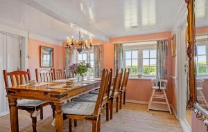 Nice Home In Skærbæk With Wifi