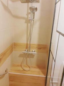 Apt 3 étoiles Piscine Tennis 2adultes et 2enfants