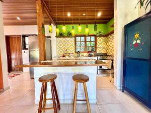 Refúgio de Luxo com Piscina, Ofurô e Área Gourmet