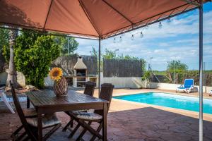 AT095 House with private pool