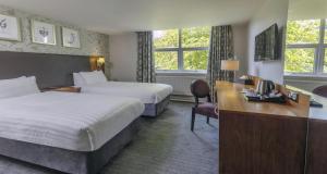 Standard Twin Room room in Hull Humber View Hotel BW Signature Collection