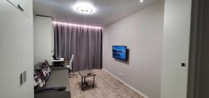 Україна, Київ, двокімнатна smart квартира