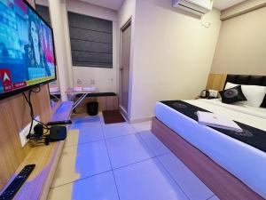 Hotel Sahara Express