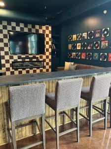 Nashville Studio B Suite 4BR by Maddox Hotel