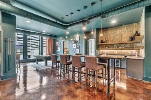 Nashville Studio B Suite 4BR by Maddox Hotel