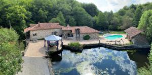 Moulin de Longuecoste, 11 couchages, Nature, Rivière, Piscine et Pool House