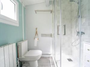 Maisons de vacances Studio confortable entre ocean et foret, ideal pour 2 personnes - FR-1-50-175 : photos des chambres
