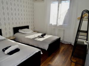 Maisons de vacances Gite Charmant avec Terrasse Privee et Parking a Zellenberg - FR-1-744-44 : photos des chambres