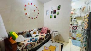 Phòng Bông Hồng đỏ - tầng 1 nhà 29A Ngách 25, Ngõ 101, Phố Hào Nam