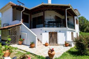 Family House by the Sea