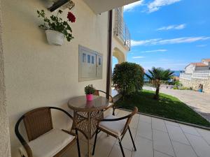 KETI 1 NV - Apartment for 3 persons