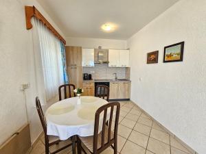 KETI 1 NV - Apartment for 3 persons