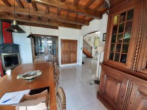 Maison Malliague avec piscine chauffée