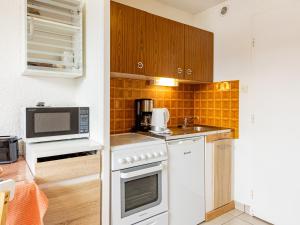 Appartements Studio cosy 16 m² pour 2 pers en centre station avec TV et cuisine equipee - FR-1-807-37 : photos des chambres