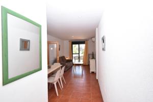 Dúo de bajos con jardín, juntos y climatizados en Aldea del Coto