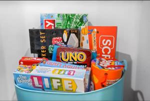 C- Vibrant and Glam NoHo Pad near U-Studios and H-Sign