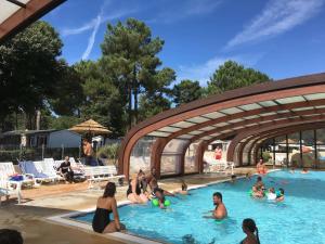 Campings Plaisirs Nature a La Pignade : photos des chambres